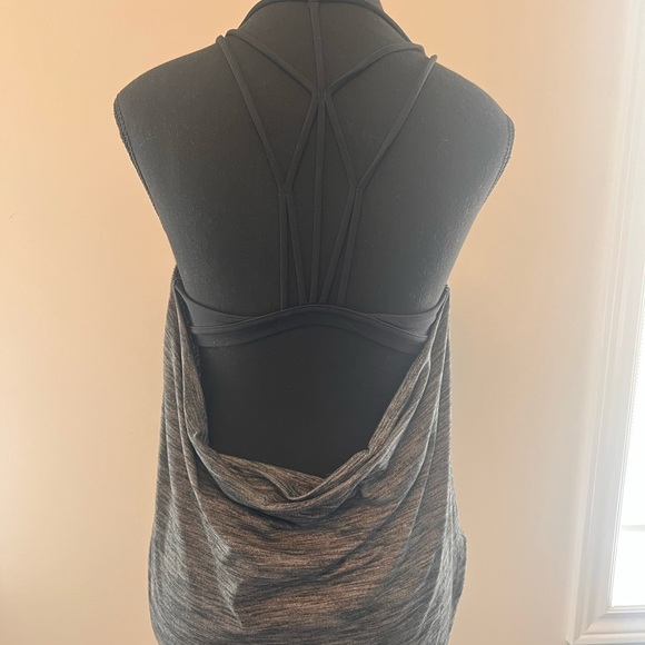 Lululemon tank with built in bra 6 - Picture 5 of 6